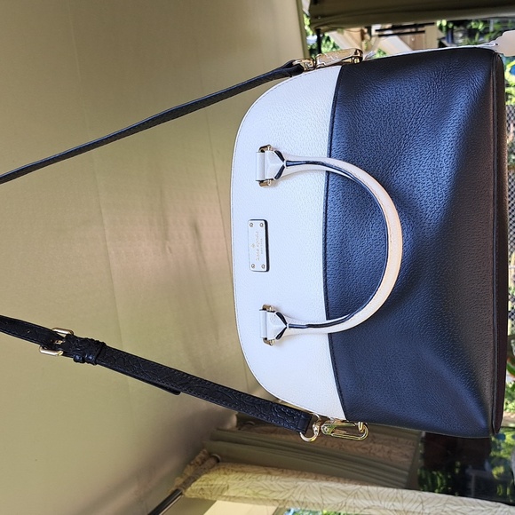 SOLD Kate Spade Soft White/ Black Pebble Leather Satchel/Crossbody EC - Picture 6 of 16